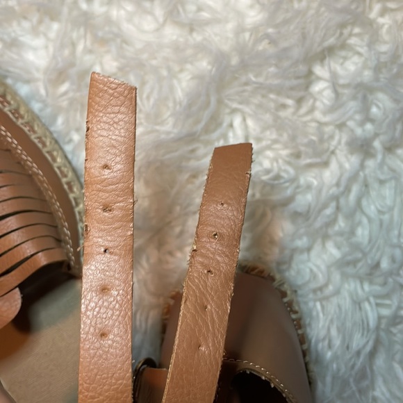 Old Navy Tan Sandals/Espadrille- Size 7 - Picture 6 of 8